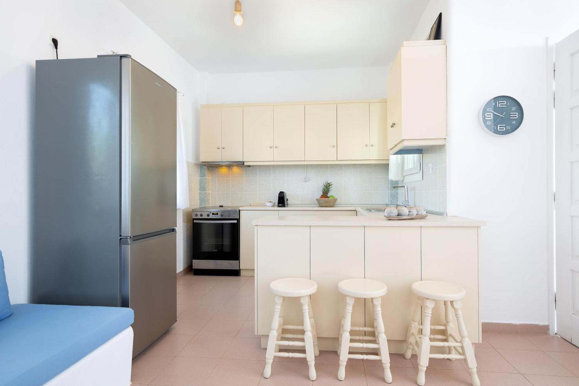 Chloe Home Piso Livadi Exterior photo