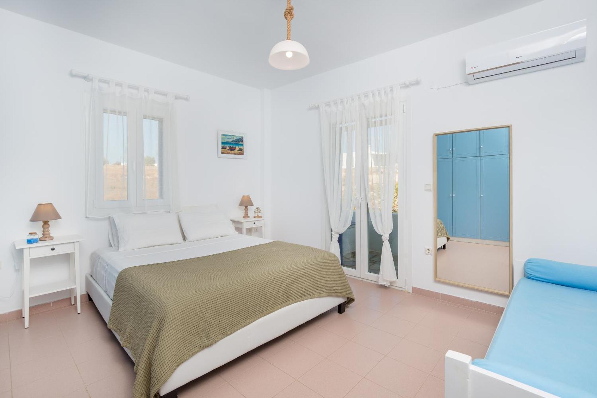 Chloe Home Piso Livadi Exterior photo